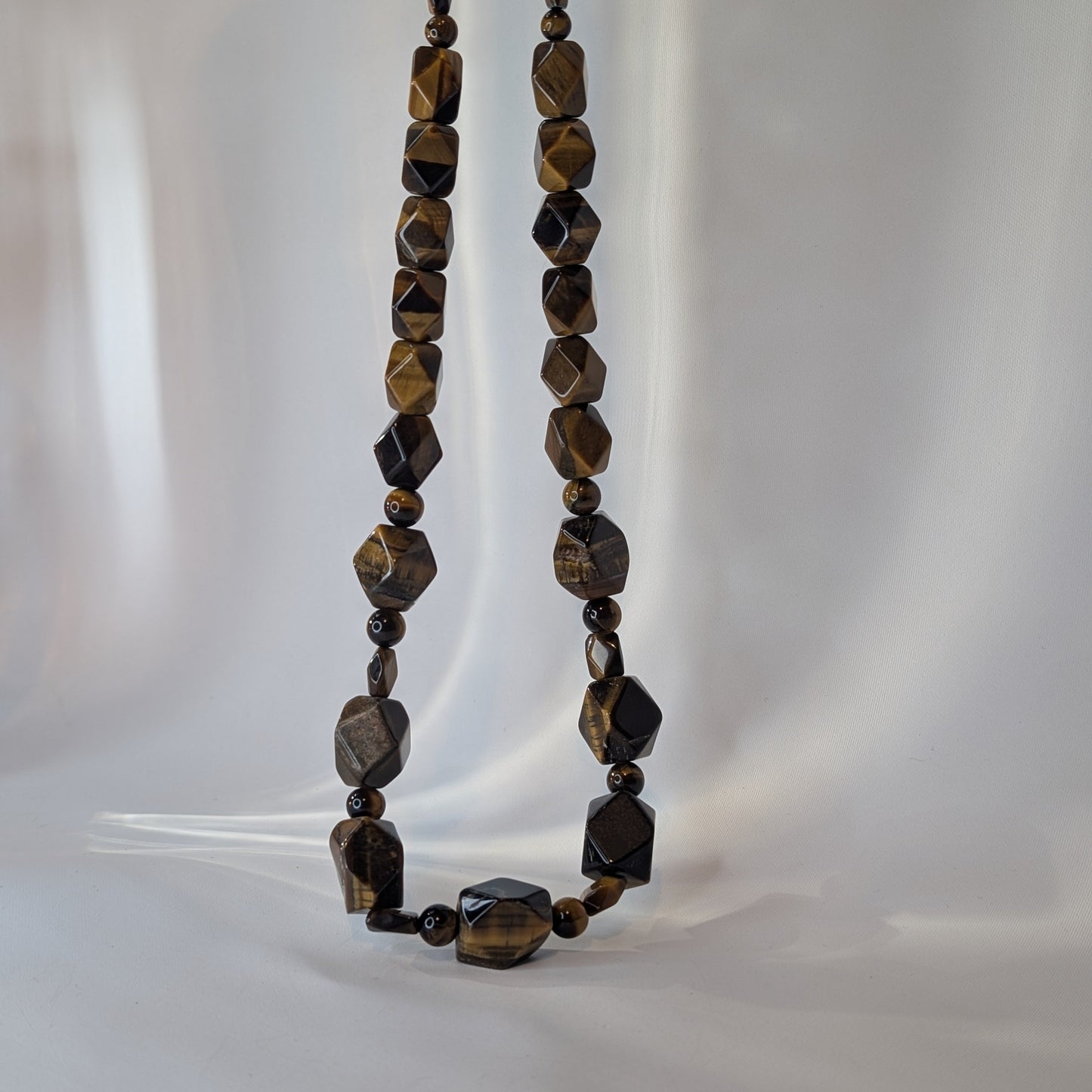 Tiger’s Eye Polished Stone Necklace