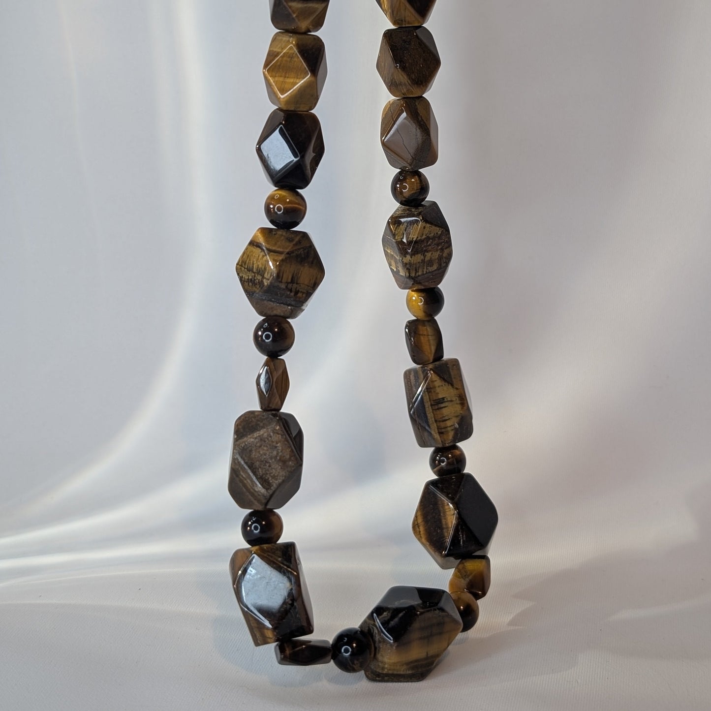 Tiger’s Eye Polished Stone Necklace